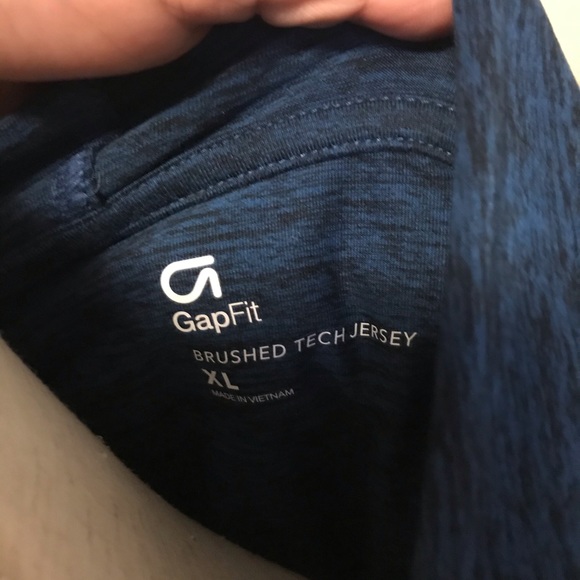 gapfit brushed tech jersey